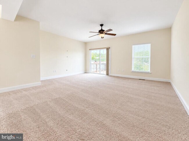 Building Photo - 115 Bay Hill Ln
