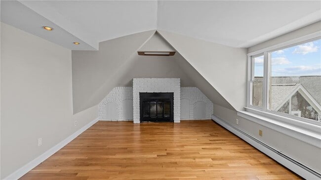 Building Photo - 54 Hillside Ave
