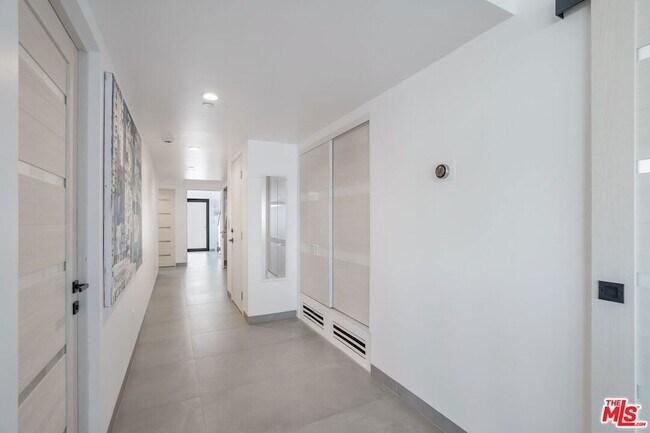 Building Photo - 4108 Highland Ave