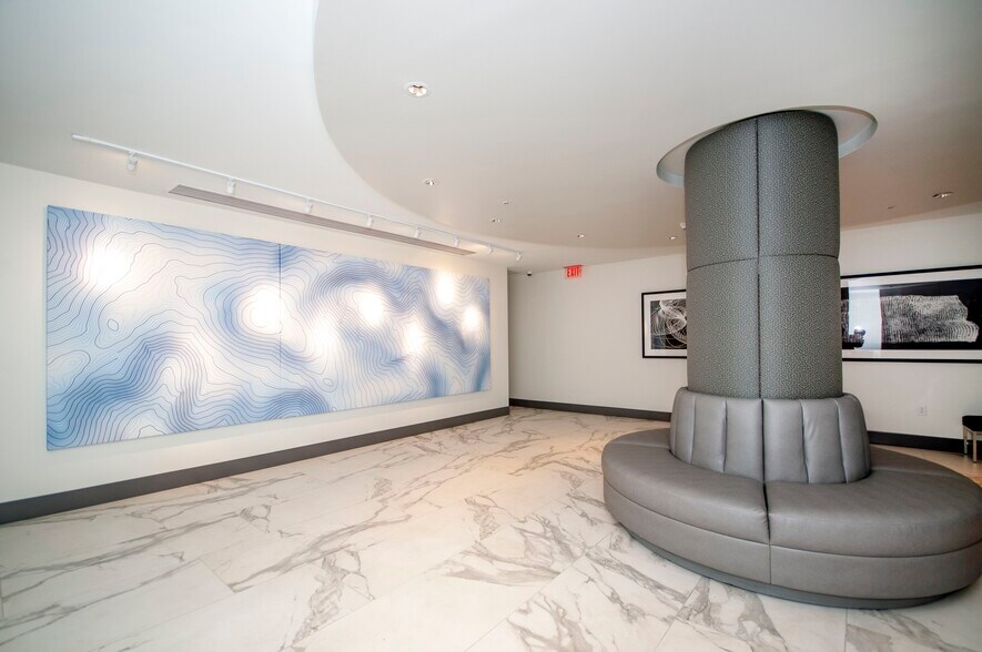 Building Photo - 8 Museum Way