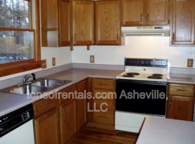 Building Photo - 1286 Davis Mountain Rd
