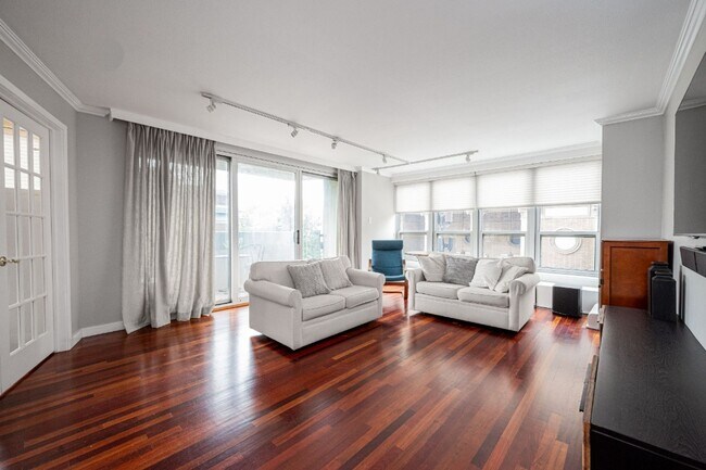 Building Photo - The Dorchester