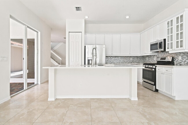 Building Photo - 207 Isle Verde Way
