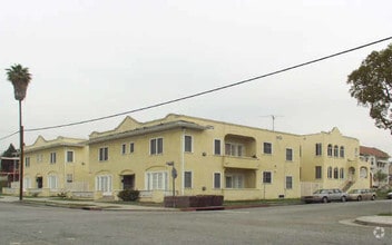 Building Photo - 2199 W 28th St