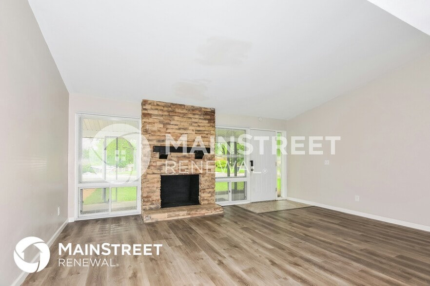 Building Photo - 2280 St Catherine St