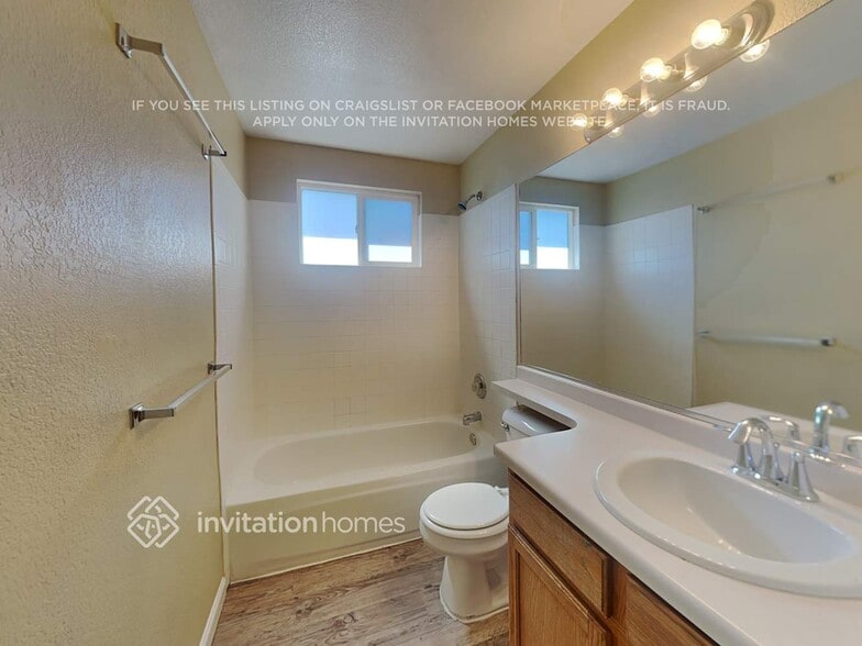 Building Photo - 2455 Wolf Creek Dr