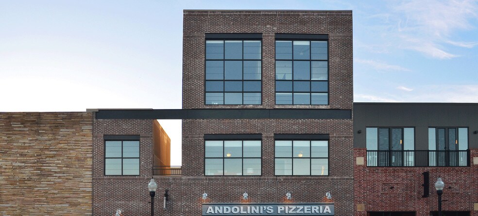 Building Photo - 222 S Main St