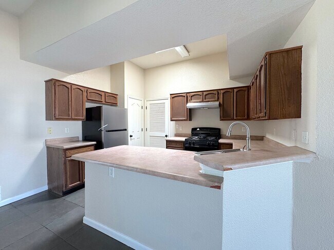 Building Photo - East El Paso 4bed/2bath