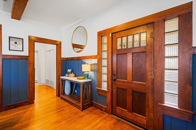 Building Photo - Beautifully Updated Historic Home