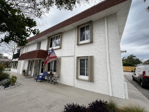 Building Photo - Affordable Beach Living! 1BR Apartment with Large Storage Closet & Central AC