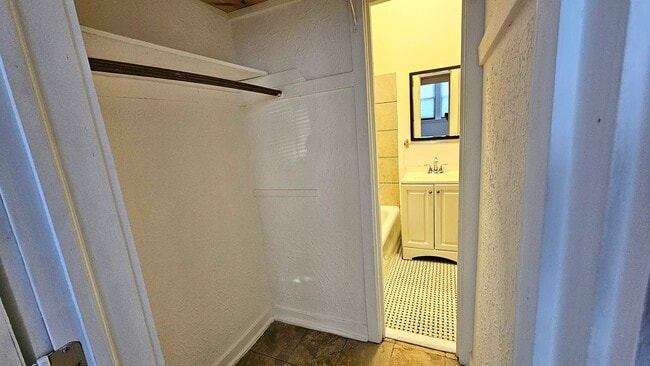 Building Photo - 5507 N Campbell Ave