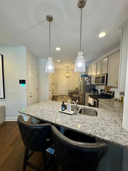 Building Photo - 143 Grandstand Blvd