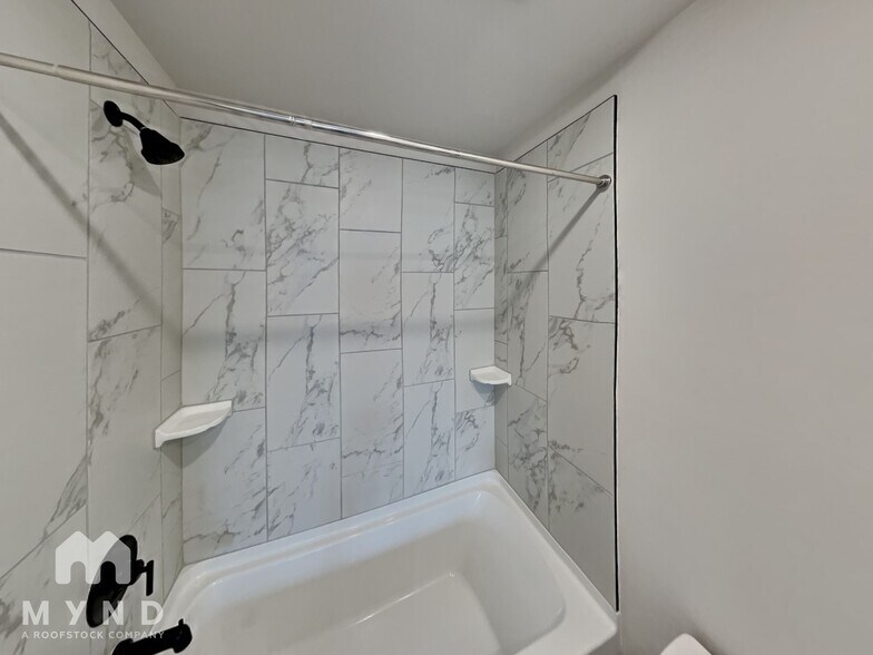 Building Photo - 158 Wembury Ln