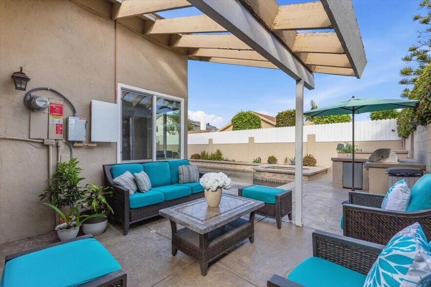 Building Photo - 3816 Mistral Dr