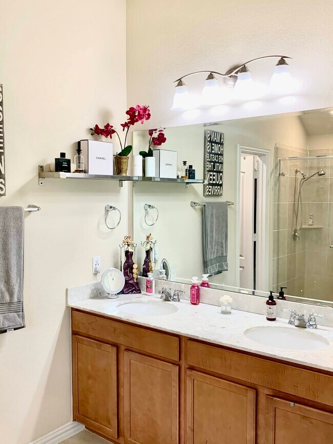 Building Photo - 21445 Lambeth Ridge Ln