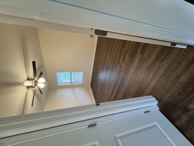 Building Photo - 241 cedar cove lane