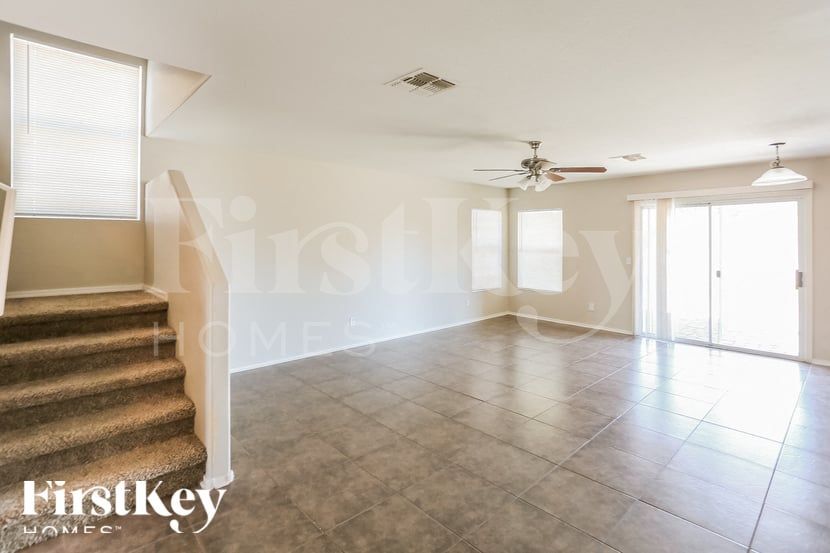 Building Photo - 1023 S 226th Dr