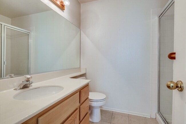 Building Photo - Discovery Hills Home with Spacious Yard an...