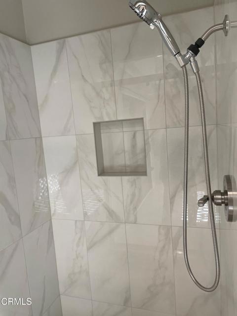 Building Photo - 852 N Monterey St