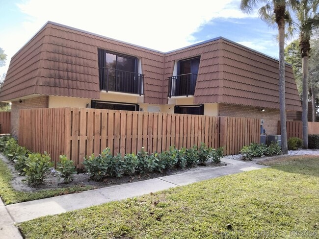 Building Photo - 234 Charter Way