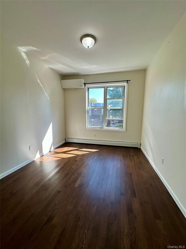 Building Photo - 31-17 81st St