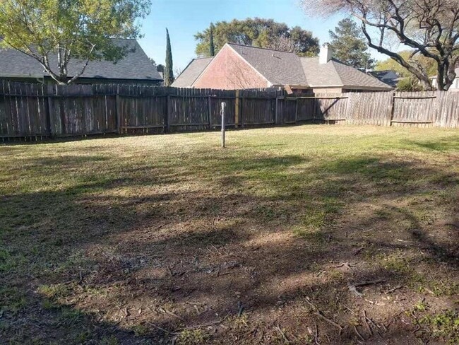 Building Photo - 18206 Brooknoll Dr