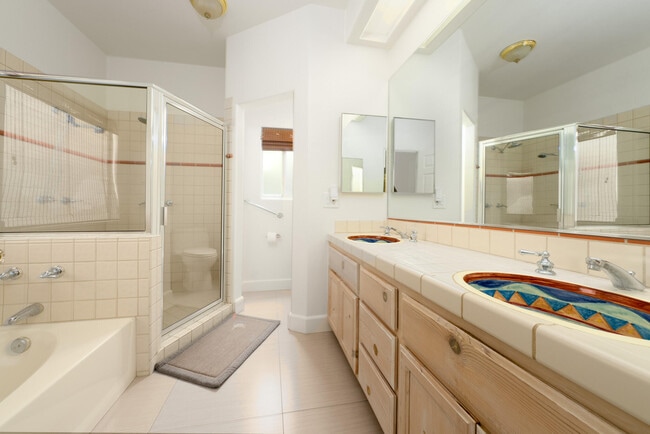 Building Photo - 30106 Avenida Alvera