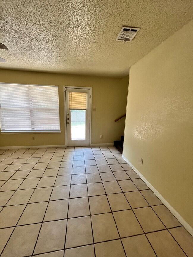 Building Photo - 2309/2311 Pena Cove