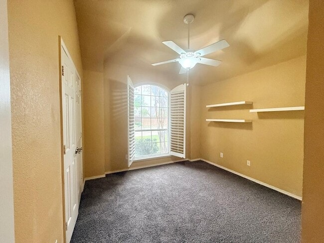 Building Photo - 4501 Aspen Glen Rd