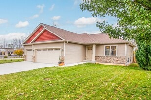 Building Photo - 501 Cobblestone Way