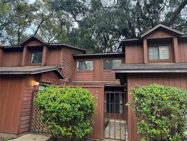 Building Photo - 809 SW 55th Terrace