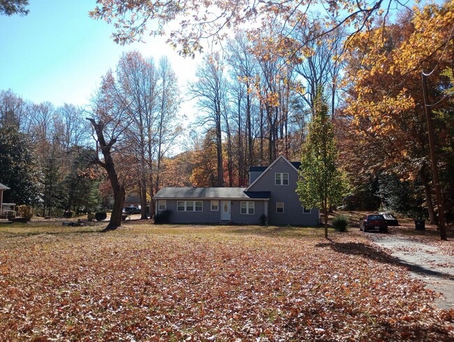 Building Photo - 3 Bedroom, 3 Bath Single Family Home for Rent