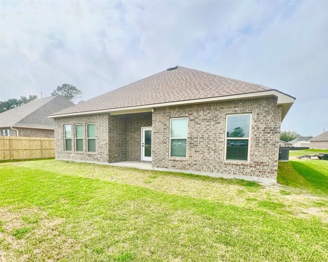 Building Photo - 102 J Leigh Ln