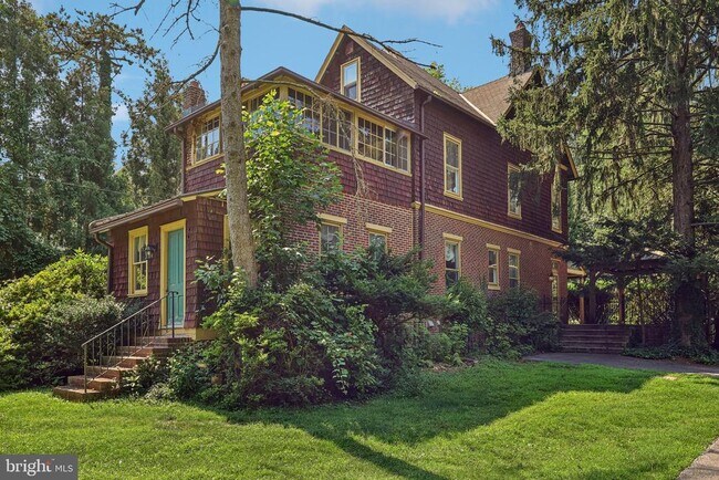 Building Photo - 1420 Pennsylvania Ave