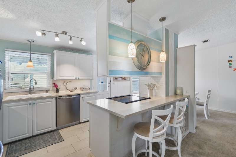 Building Photo - 116 Dolphin Dr S