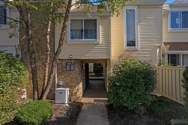 Building Photo - 1090 Schmidt Ln