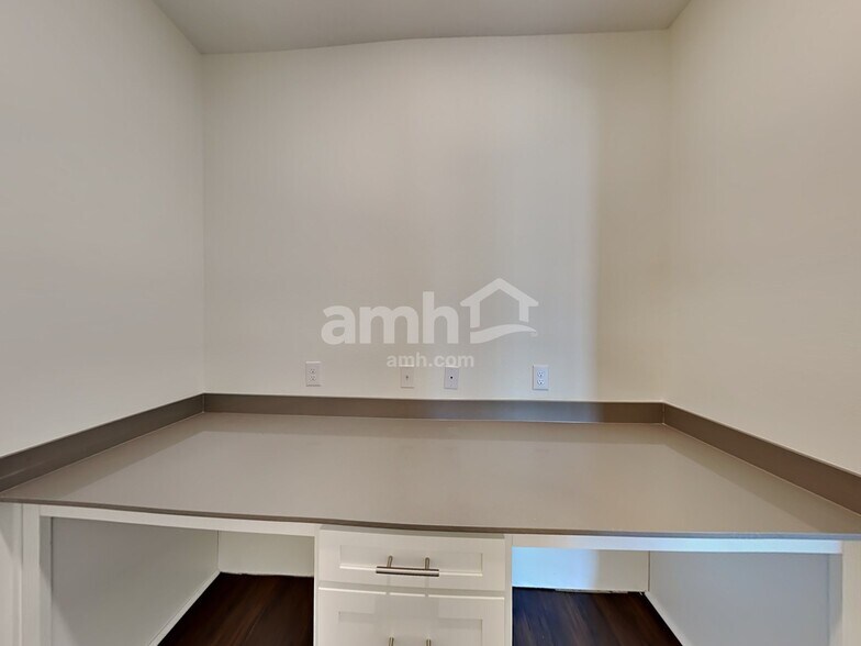 Building Photo - 33949 Widman Way