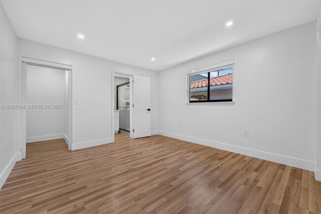 Building Photo - 1861 SW 22nd Terrace