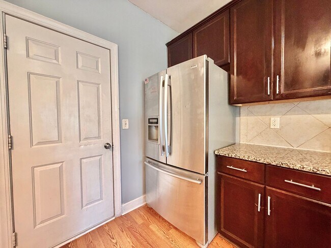 Building Photo - Spacious 3BR/2.5BA Home on Quiet Cul-de-Sac in Knightdale's Churchill Community