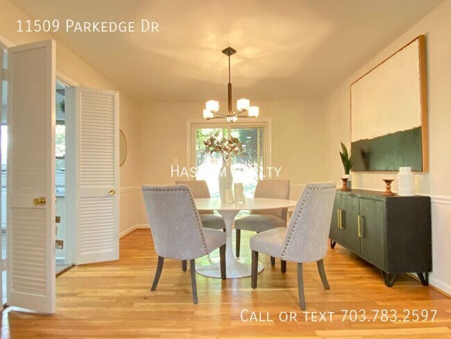 Building Photo - 11509 Parkedge Dr