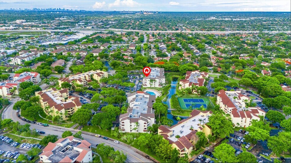 Building Photo - 9140 SW 123rd Ct