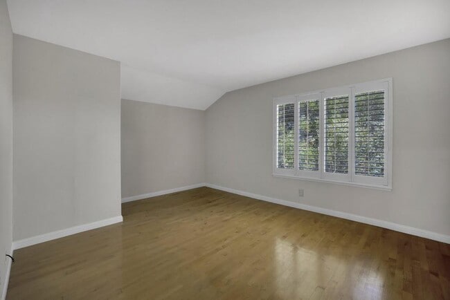 Building Photo - 976 Pizarro Ln