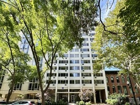 Building Photo - 1518 N Dearborn Pky