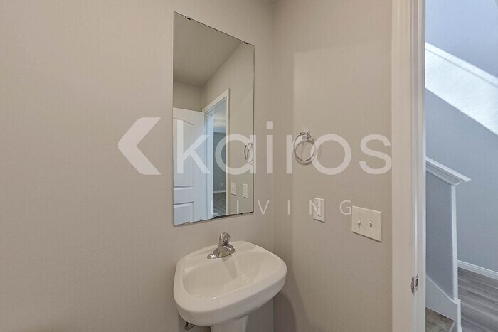 Building Photo - 825 NW 4th St