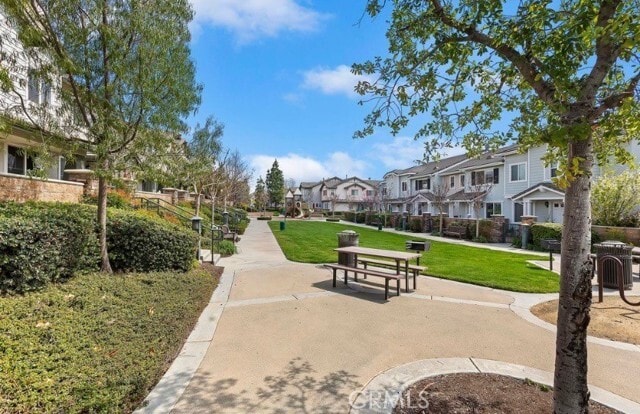 Building Photo - 9441 Barstow Dr