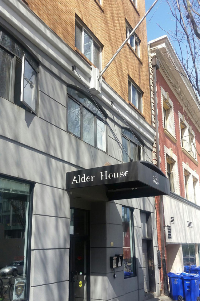 Building Photo - Alder House