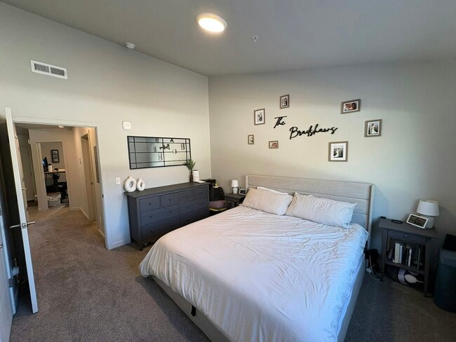 Building Photo - 64 W 600 S