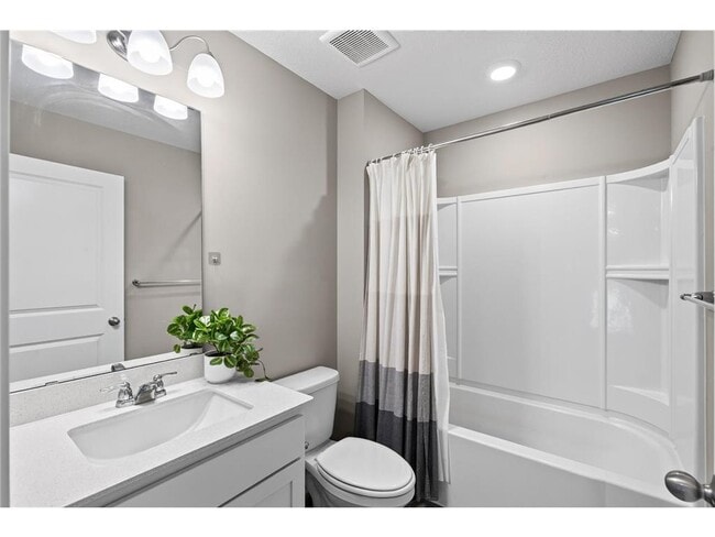 Building Photo - 18099 Heirloom Ct