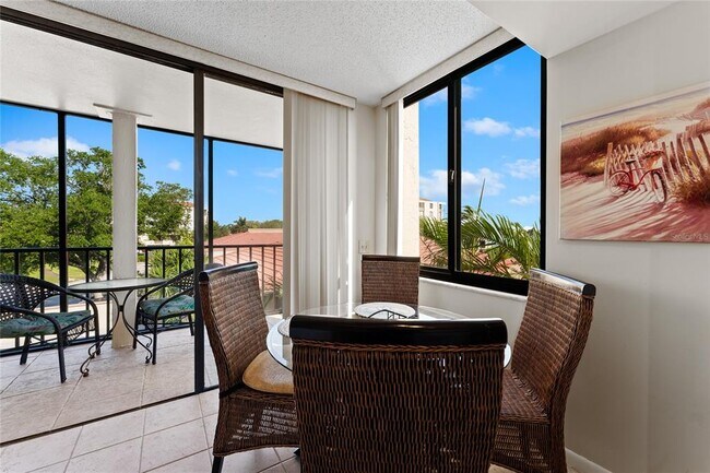 Building Photo - 6268 Palma Del Mar Blvd S
