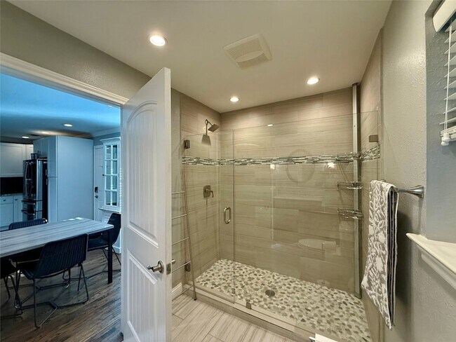 Building Photo - 13455 Mill Grove Ln